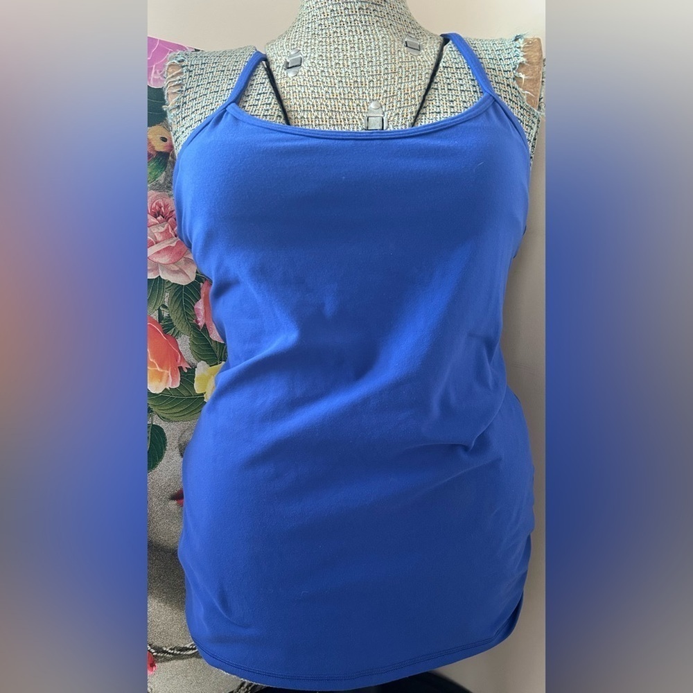 LULULEMON POWER Y TANK PIPE DREAM BLUE Sz. 10. RACERBACK, 4 WAY STRETCH. - Picture 7 of 9